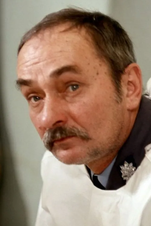 Edward Skarga en su biografía y filmografía