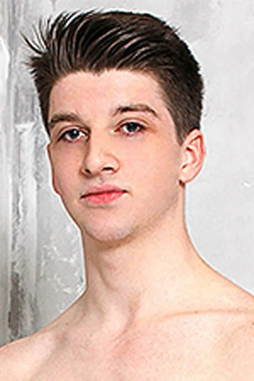 Edwin Sykes interpretando a 