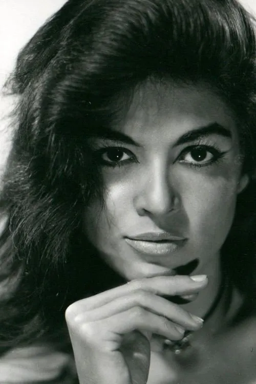 Egle Martin interpretando a 