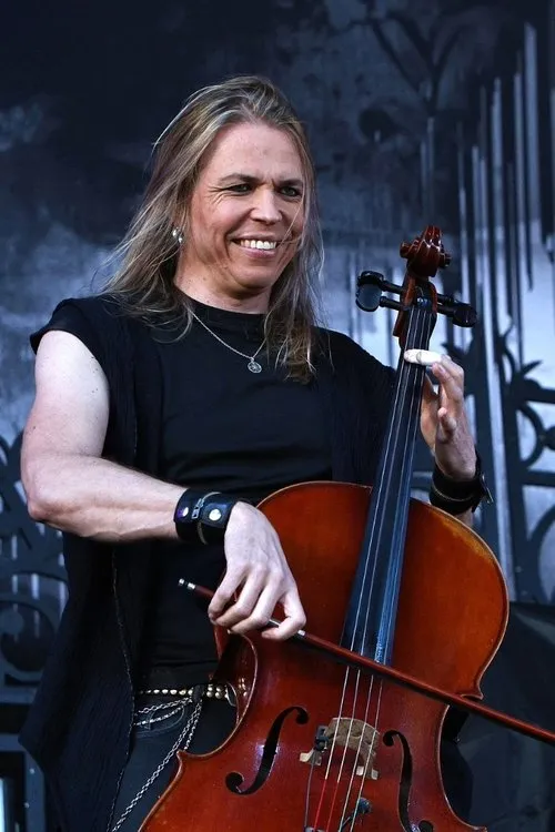 Pelle Miljoona ha trabajado con Eicca Toppinen en 1 ocasiones