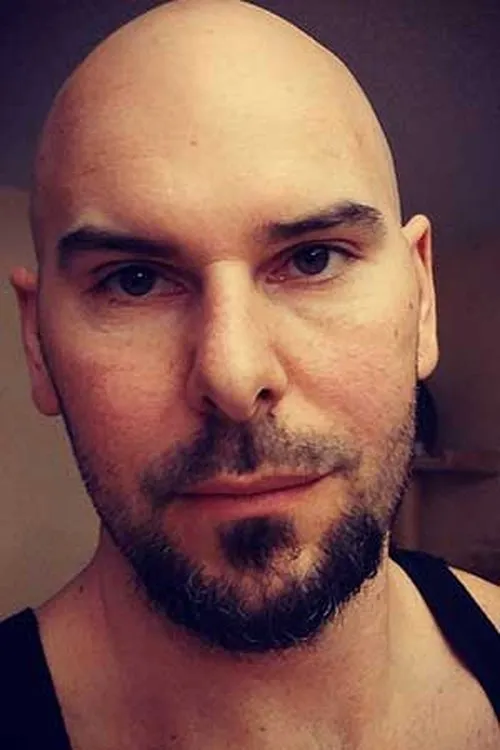 Eight The Chosen One interpretando a Frank the Pimp