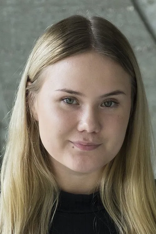 Eila Ballovara Varsi — personaje: Elle