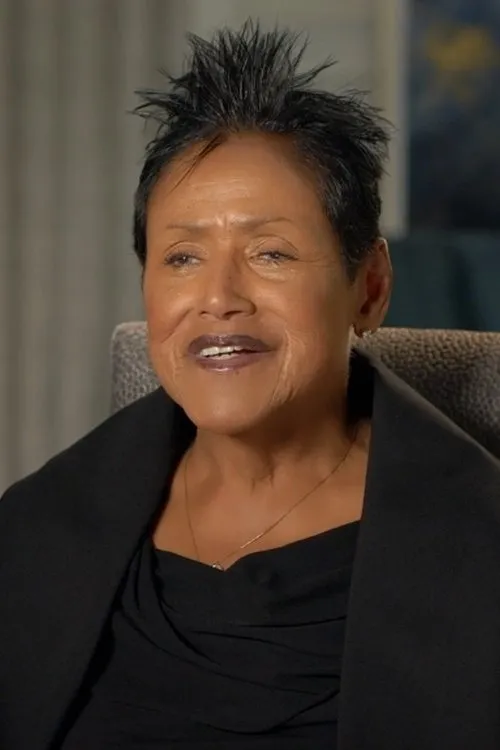 Elaine Brown interpretando a Self - Black Panther Party