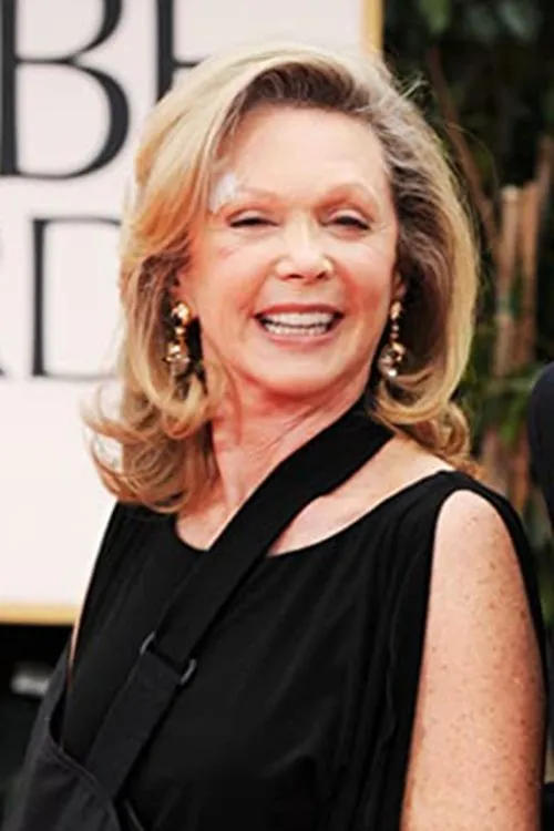 Elaine Taylor interpretando a Cloris