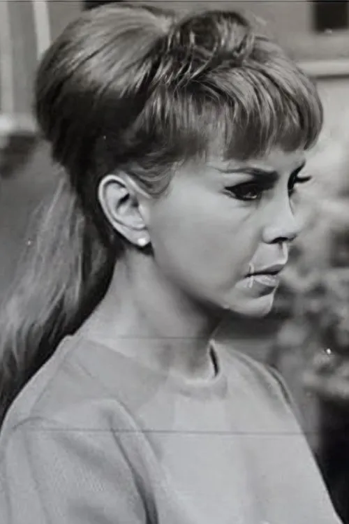 Elcira Olivera Garcés interpretando a La Vicenta