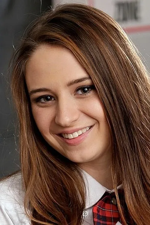 Elektra Rose interpretando a 