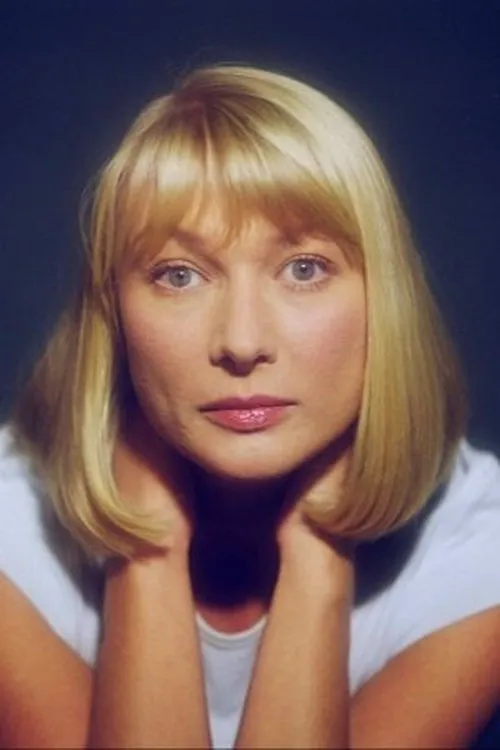 Елена Кольчугина interpretando a Lyuda