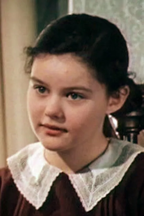 Elena Lobkina — personaje: Katya Tatarinova