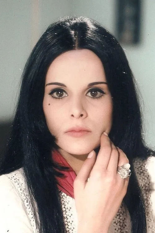 Elena Nathanail — personaje: ??????a ?e?ap????