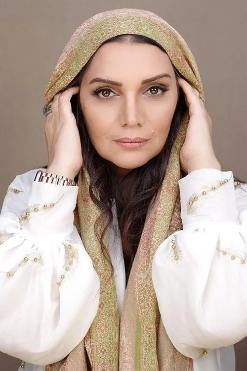 Anahita Afshar ha trabajado con Elham Pavehnejad en 1 ocasiones