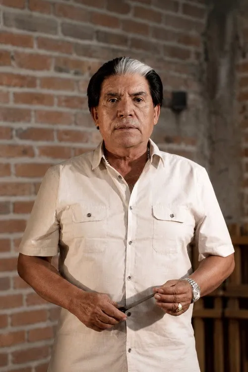 Olinka Velázquez ha trabajado con Elías Hernández en 1 ocasiones