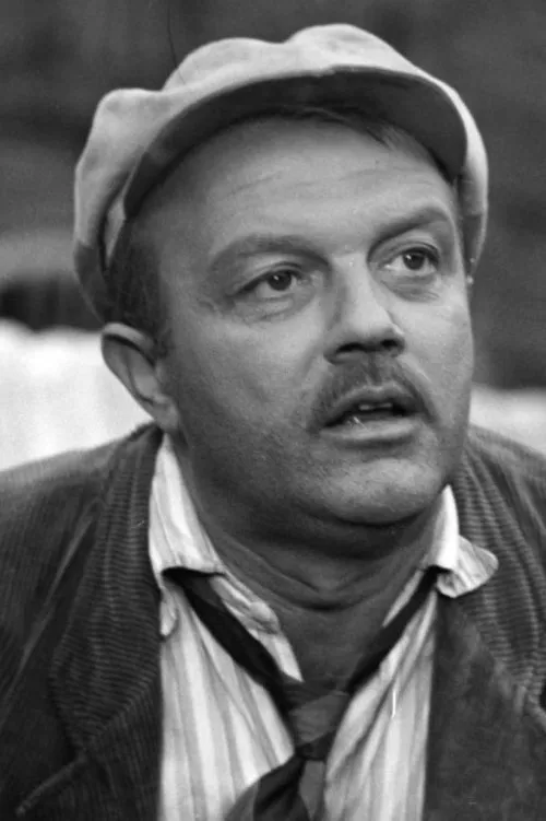 Eliasz Kuziemski — personaje: Pestel, dyrektor w firmie Ildmannów