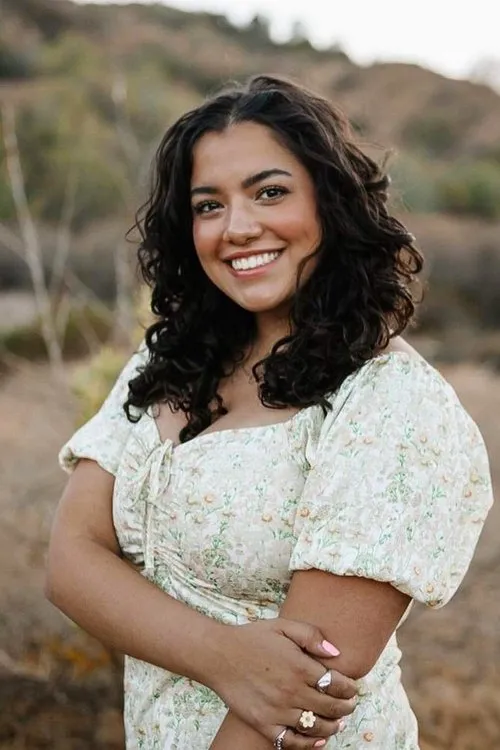 Logan Weisberg ha trabajado con Elisa Lugo en 1 ocasiones