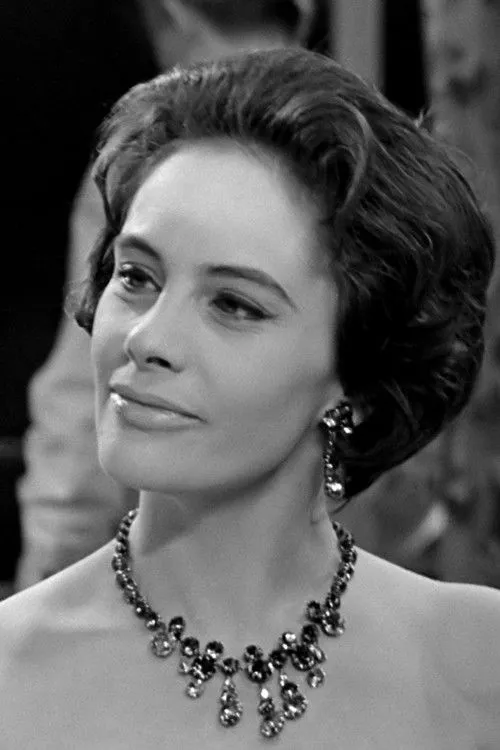 Karin Feddersen ha trabajado con Elisabeth Versluys en 1 ocasiones