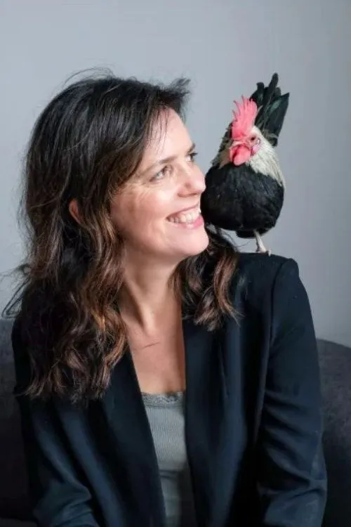 Carol J. Adams ha trabajado con Élise Desaulniers en 1 ocasiones