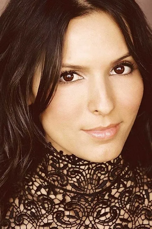 Elisha Skorman interpretando a Teresa Del Moral