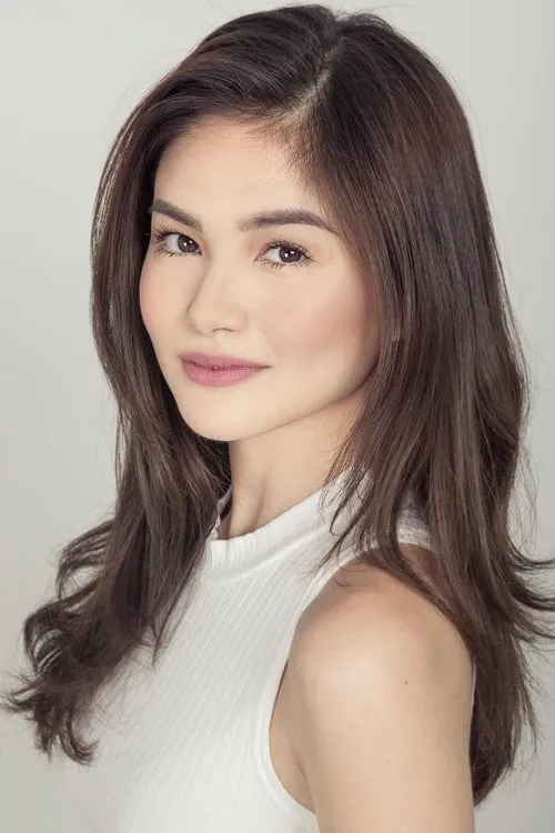 Elisse Joson — personaje: Hilary Abiog