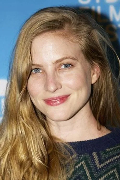 Elizabeth Blackmore interpretando a Dana Olsen