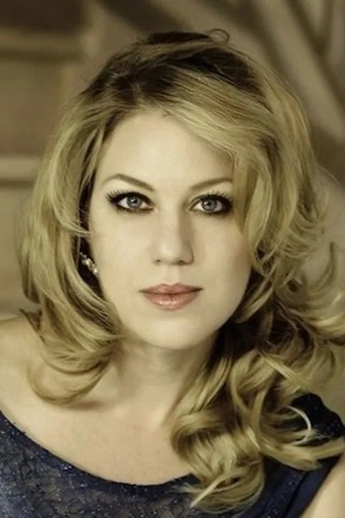 Elizabeth Caballero interpretando a Frasquita