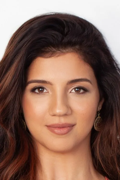 Elizabeth Chahin interpretando a Aurora