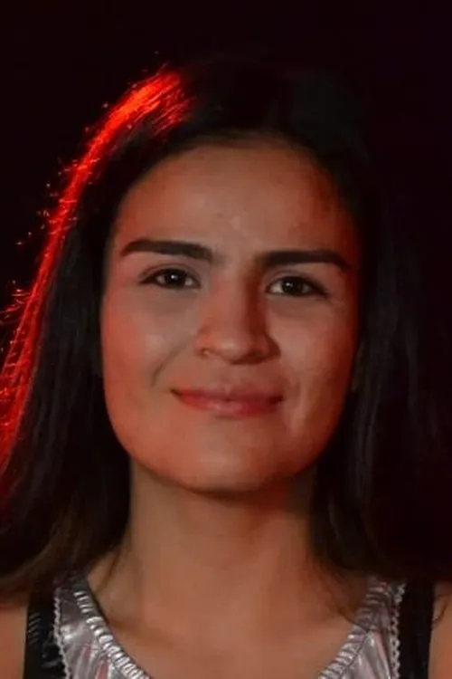 Elizabeth Chavez Espinoza en su biografía y filmografía