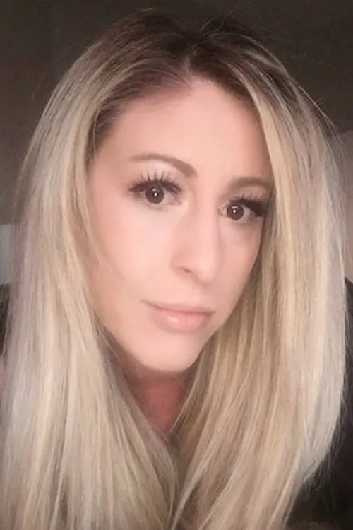 Phoenix Jd Gabe ha trabajado con Elizabeth Isaacson en 1 ocasiones