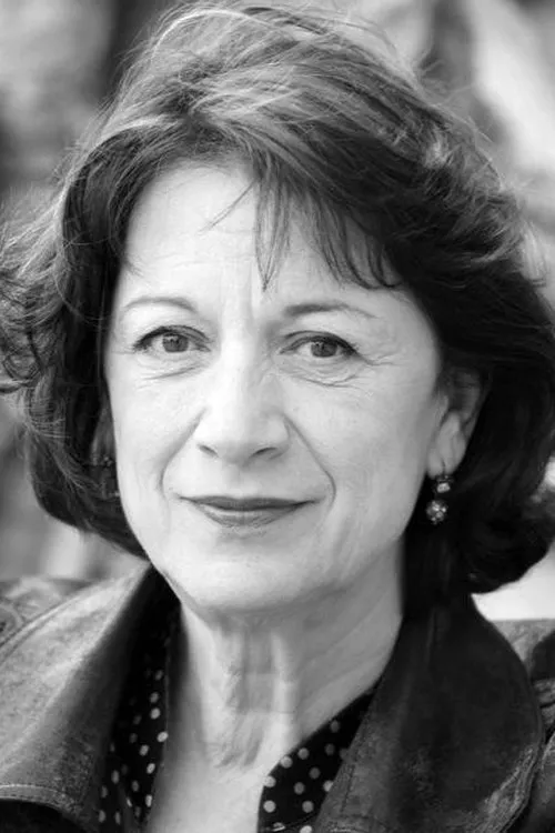 Élizabeth Macocco interpretando a Mère Blandine