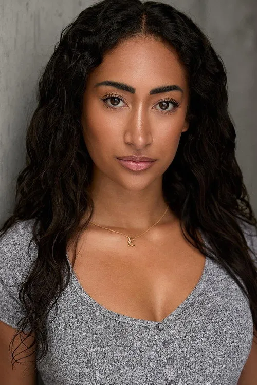 Peyton Elizabeth Lee ha trabajado con Ella Lucas en 1 ocasiones