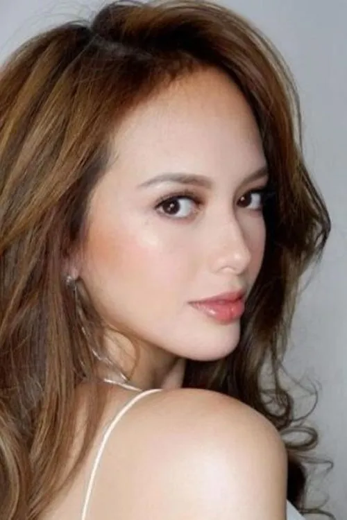 Ellen Adarna interpretando a Twinkle
