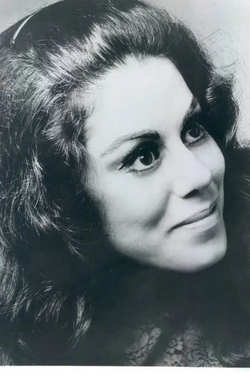 Ellen Shade interpretando a Saffi