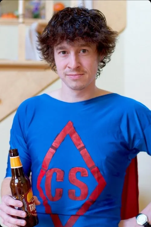 Robb Ross ha trabajado con Elliot Diviney en 1 ocasiones