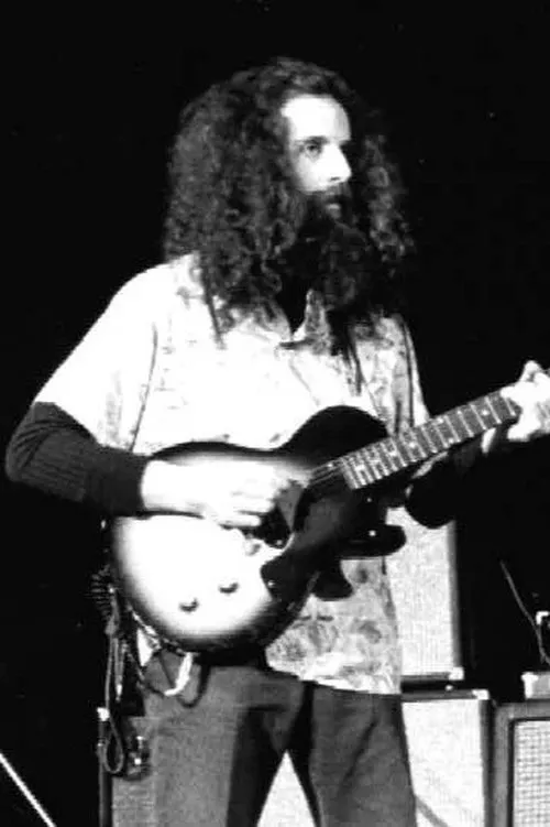 Elliot Ingber interpretando a Self