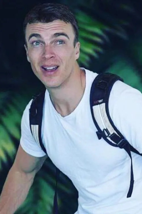 Des Dowling ha trabajado con Elliot Loney en 1 ocasiones