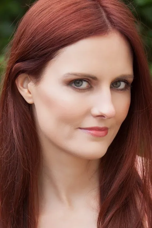 Eloise Dale — personaje: Frozen Princess / Midnight Bride