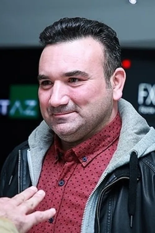 Elshan Hadjibabayev interpretando a Guliyev