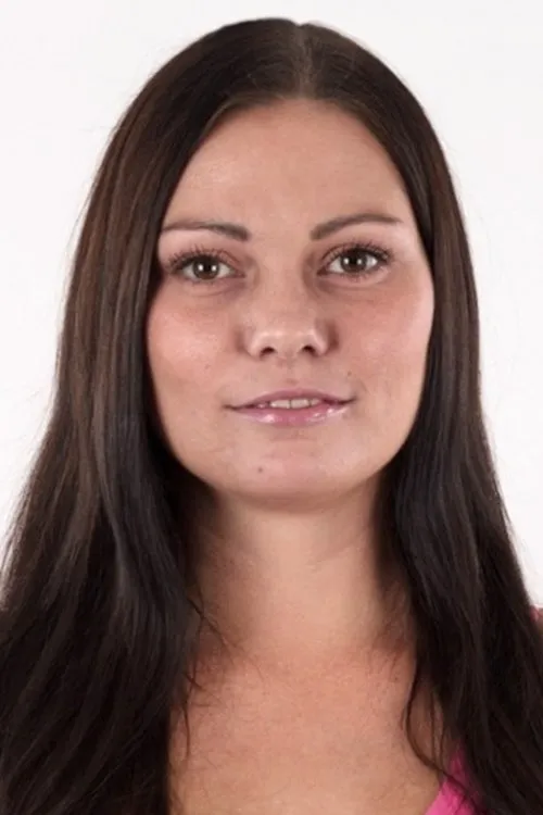 Elvira interpretando a