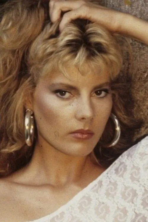 Elvire Audray interpretando a Françoise