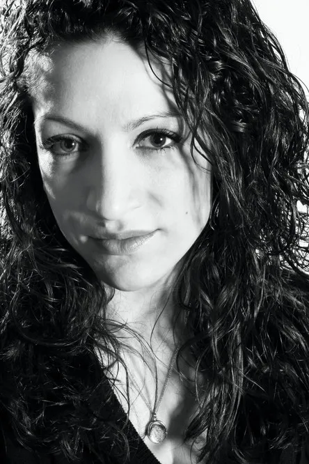 Robin Shorr ha trabajado con Elyse Alberts en 1 ocasiones