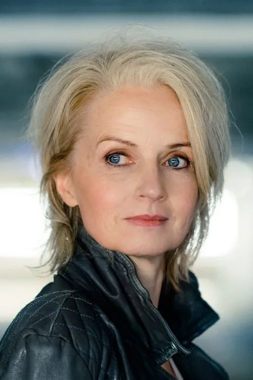 Emanuela von Frankenberg interpretando a Aron's Mother