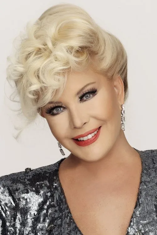 Lale Belkis ha trabajado con Emel Sayın en 2 ocasiones