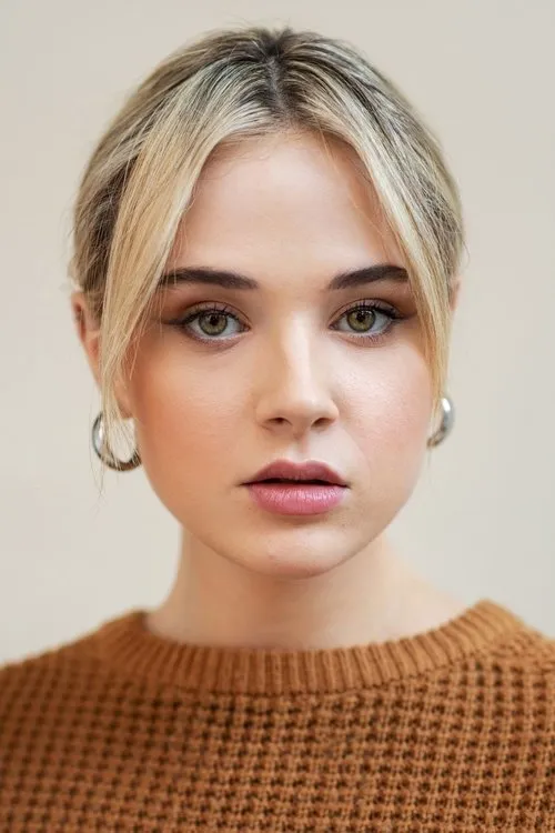 Joey Bélanger ha trabajado con Emi Chicoine en 1 ocasiones