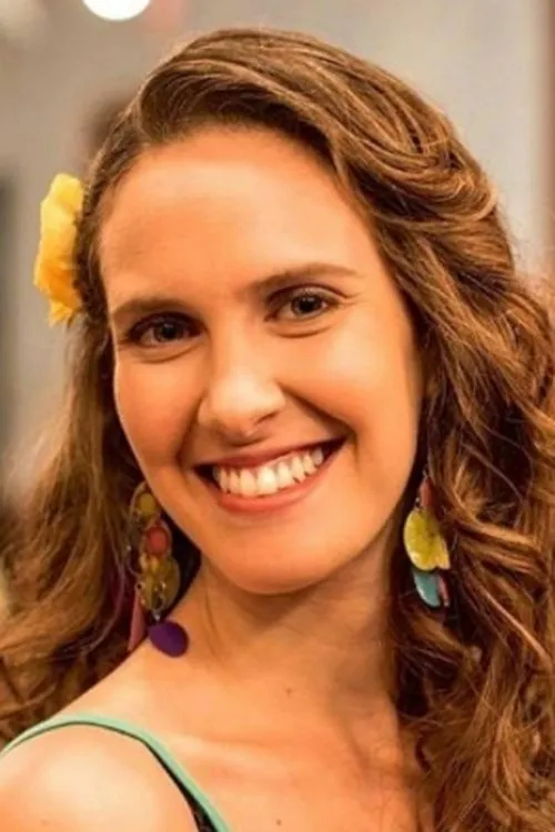 Emilia Drago interpretando a Emilia