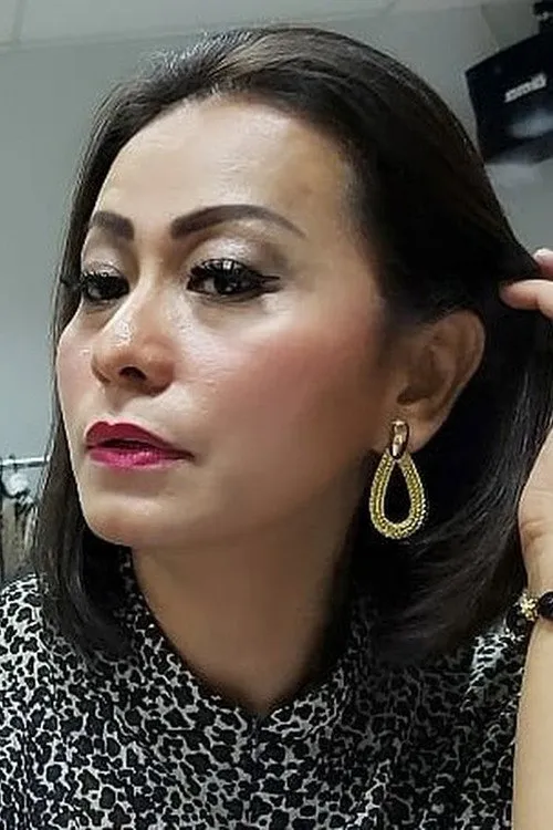 Krisna M. Wibowo ha trabajado con Emilia Samma en 1 ocasiones