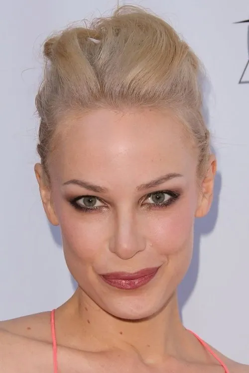 Benjamin Michael Marsh ha trabajado con Emilie Autumn en 2 ocasiones