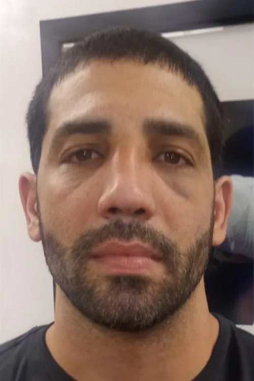 David Jamieson ha trabajado con Emilio Salas en 1 ocasiones