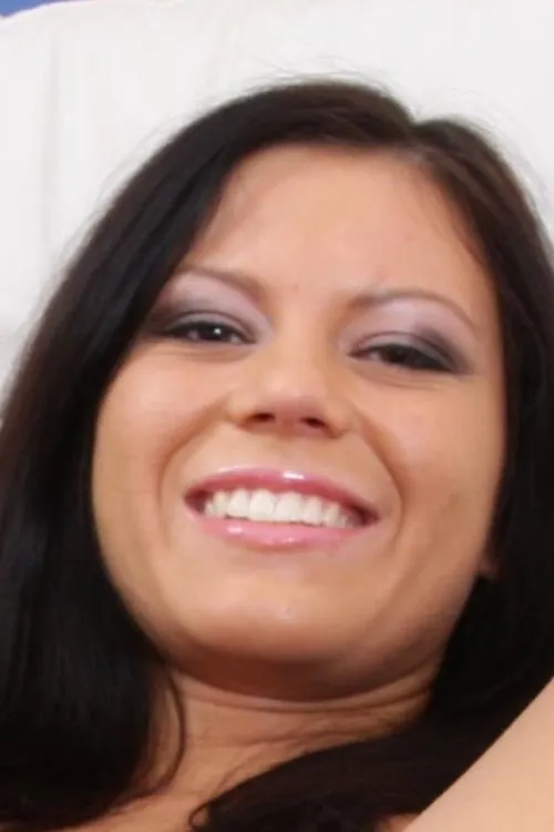 Emily A interpretando a (archive footage)