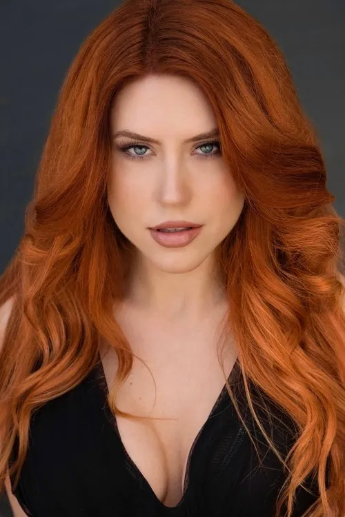 Emily Ashby interpretando a Katelin (House of the Mummy)