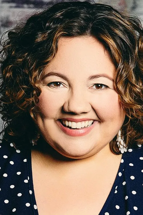 Emily Nelson interpretando a Hilary