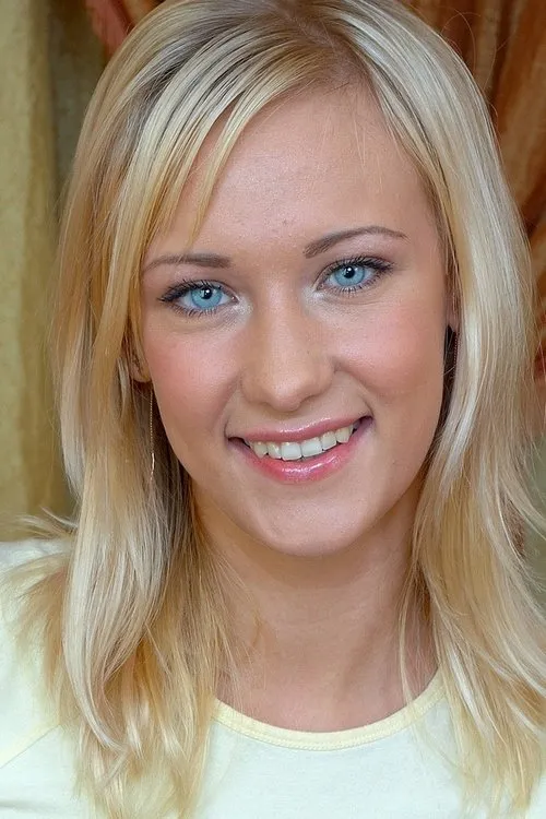 Emily interpretando a (as Davia)