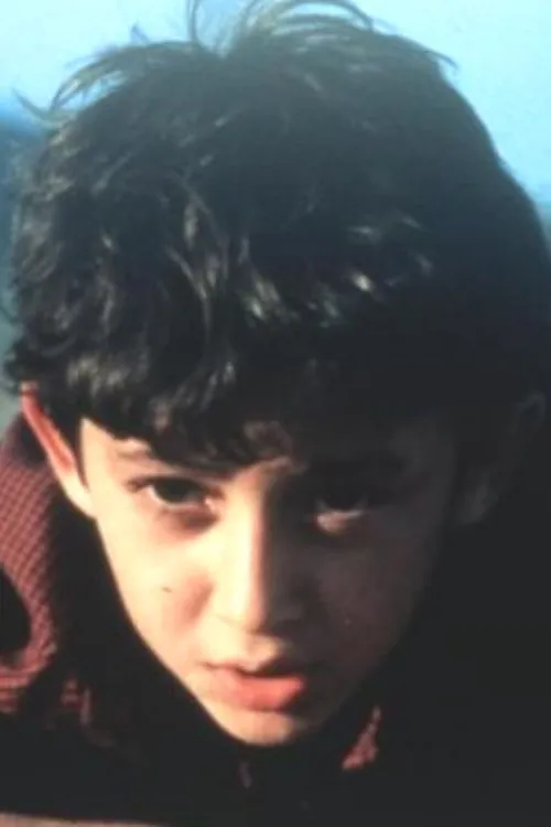 Emin Sivas interpretando a Kemal